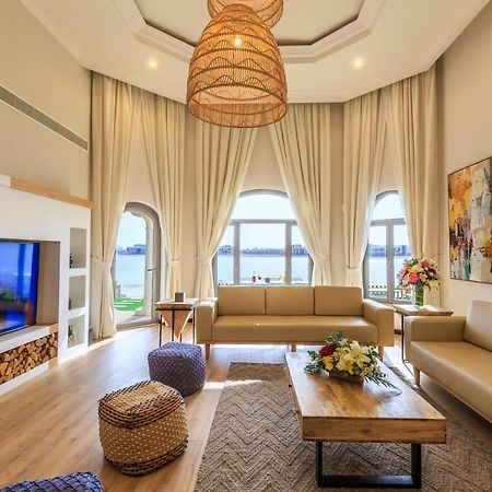 The S Holiday Homes - Stunning 5 Bedrooms Villa At The Palm Jumeirah With Private Beach And Pool Dubai Exterior foto