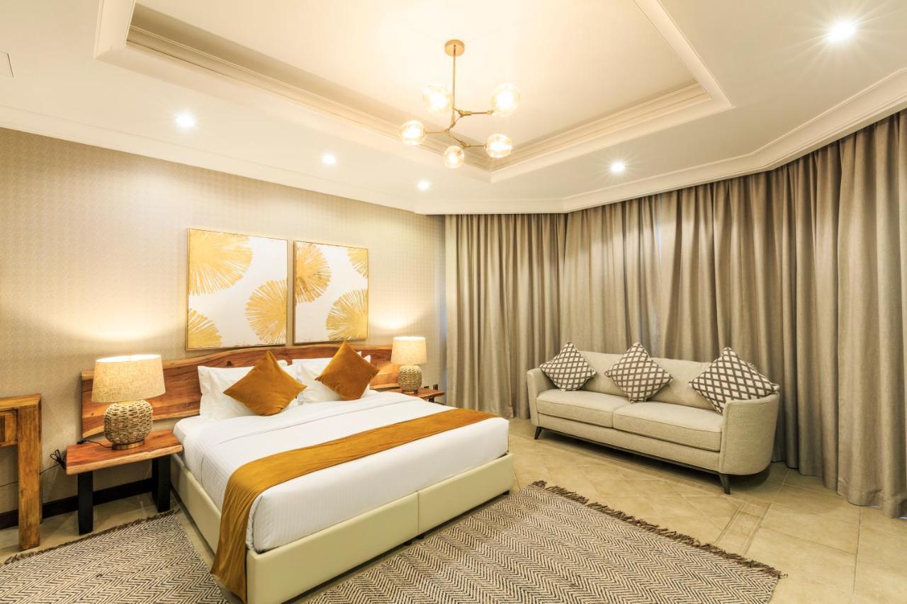 The S Holiday Homes - Stunning 5 Bedrooms Villa At The Palm Jumeirah With Private Beach And Pool Dubai Exterior foto